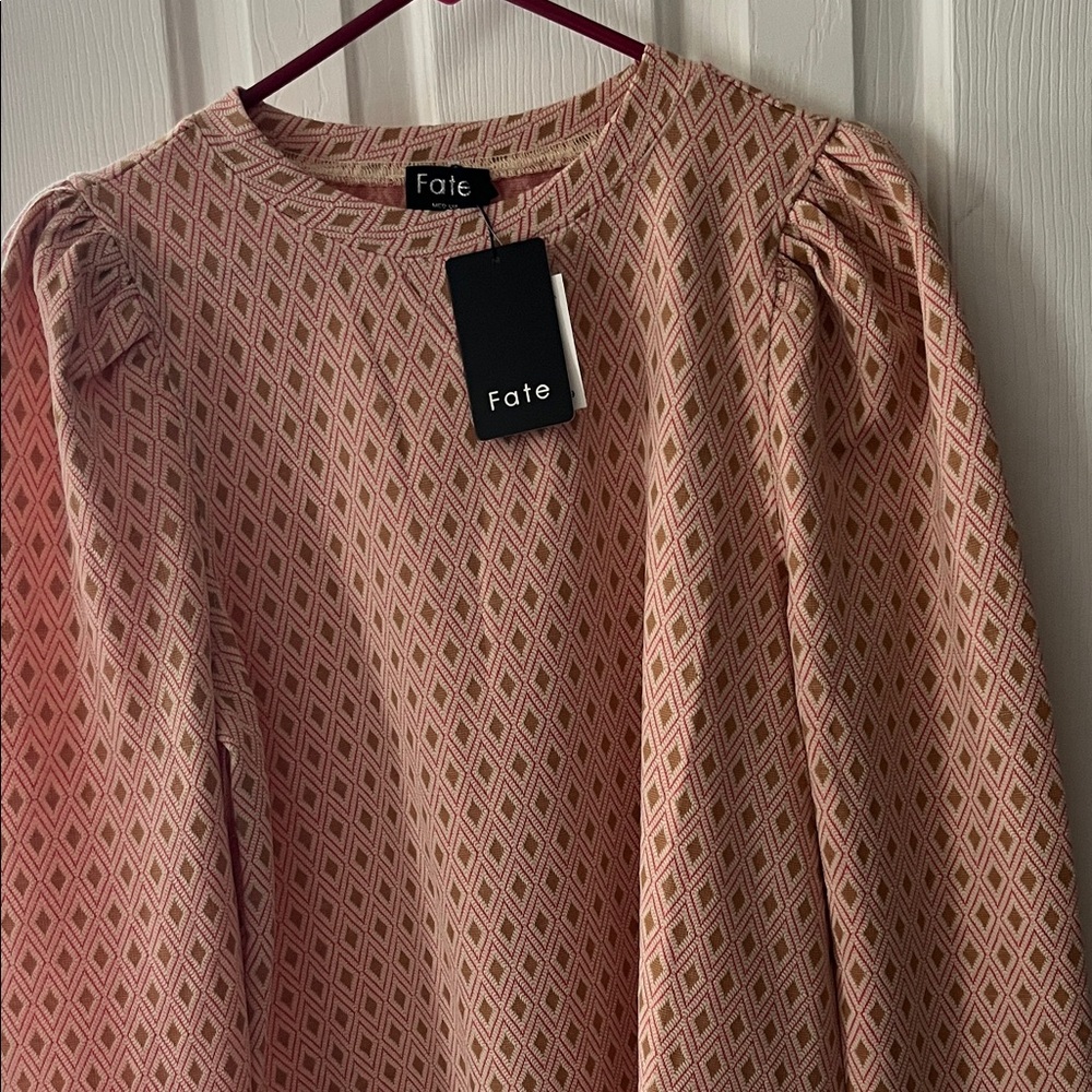Fate Pink Geometric Pattern Blouse